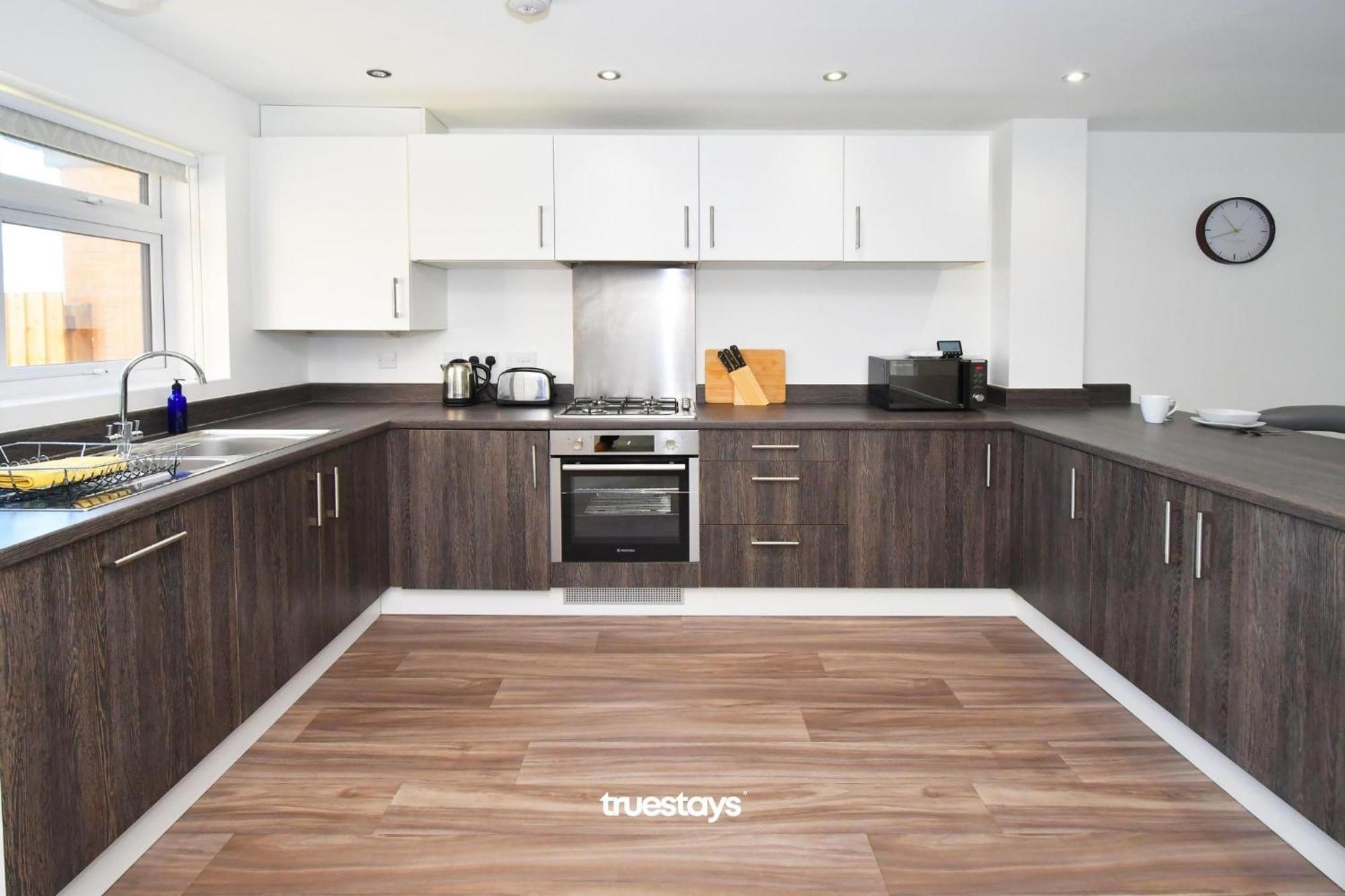 Regal House By True Stays - 3 Bedroom House In Stoke-On-Trent 외부 사진