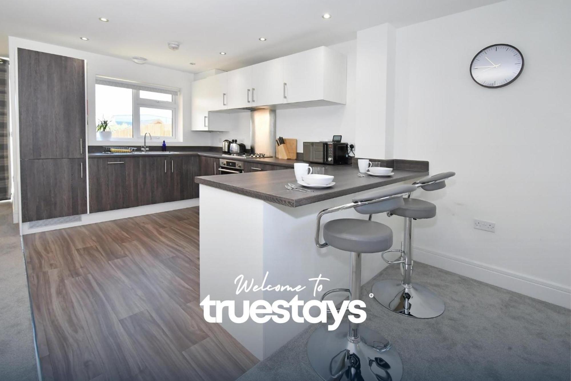 Regal House By True Stays - 3 Bedroom House In Stoke-On-Trent 외부 사진