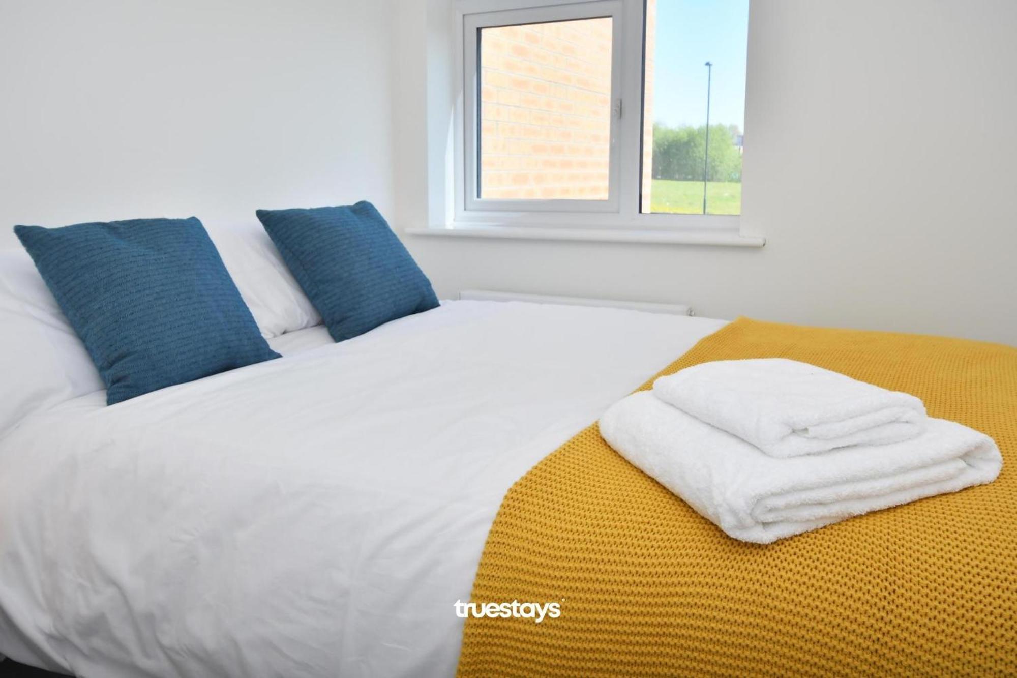 Regal House By True Stays - 3 Bedroom House In Stoke-On-Trent 외부 사진