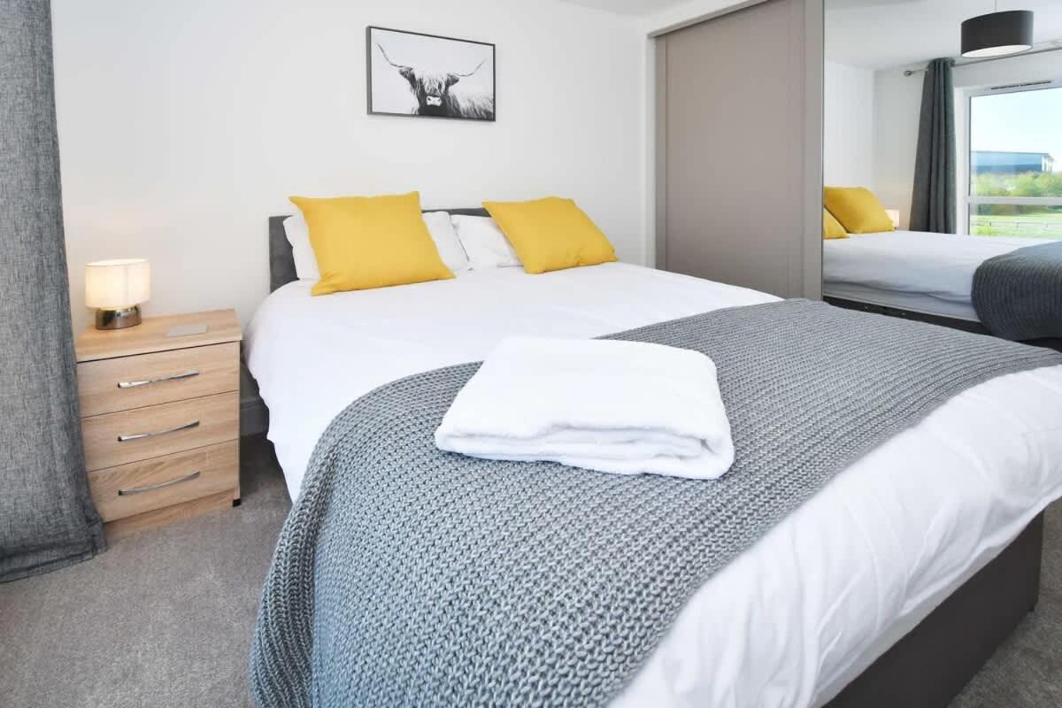 Regal House By True Stays - 3 Bedroom House In Stoke-On-Trent 외부 사진