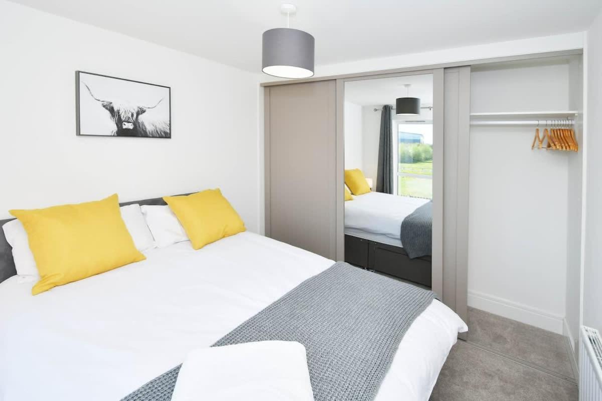 Regal House By True Stays - 3 Bedroom House In Stoke-On-Trent 외부 사진